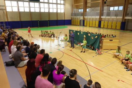 PRVI ŠOLSKI DAN RAKEK 09 FOTO LJUBO VUKELIČ